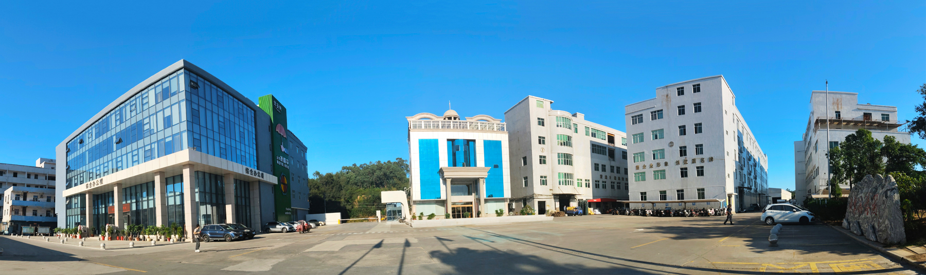 1736327513279031956.jpg 1680141362072031400--.jpg